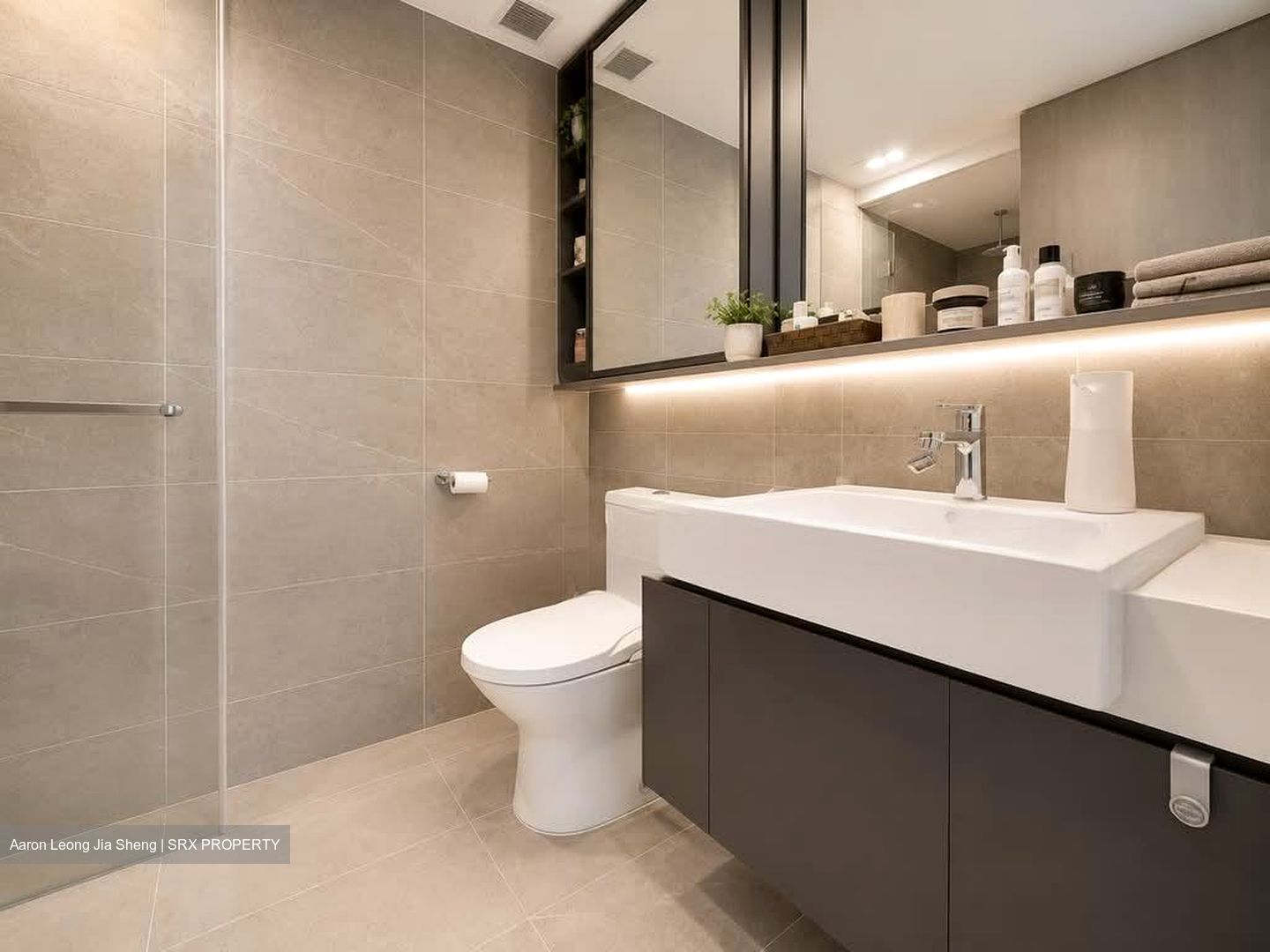 Riverfront Residences (D19), Apartment #563781791